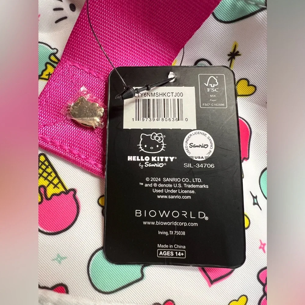 Hello Kitty Clearance Price is Firm! Large White Pink Shoulder Crossbody Bag - Picture 8 of 11